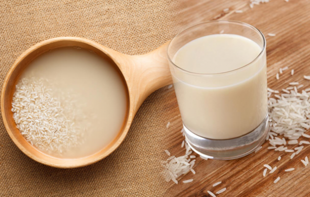 Bagaimana susu beras dibuat? Pelangsingan dengan susu beras