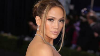 Berbagi mevlana dari penyanyi terkenal dunia Jennifer Lopez!