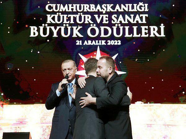 Presiden Erdogan mendamaikan Akkor bersaudara