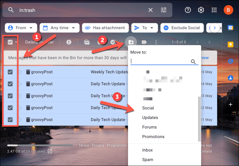 Memindahkan email di luar folder sampah Gmail