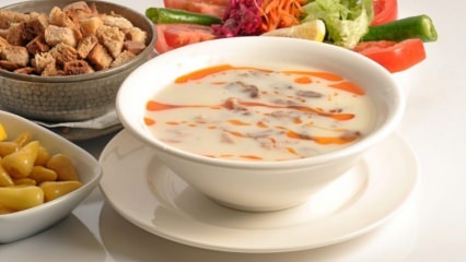 Bagaimana cara membuat sup hambar yang enak?