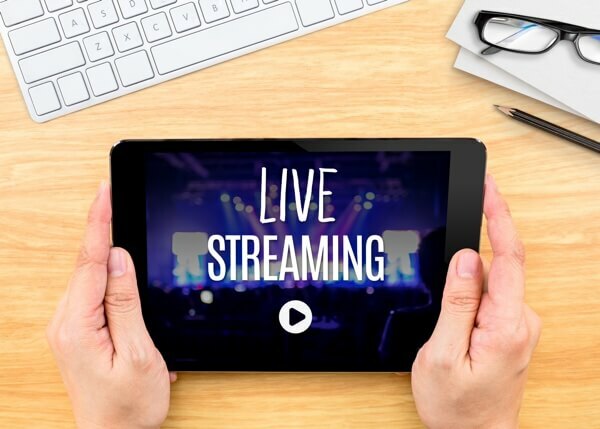 Pilih platform mana untuk melakukan live streaming dengan melihat perbedaannya.