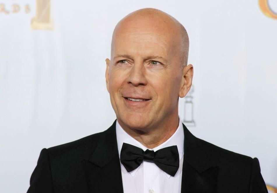 Bruce Willis menderita hilang ingatan
