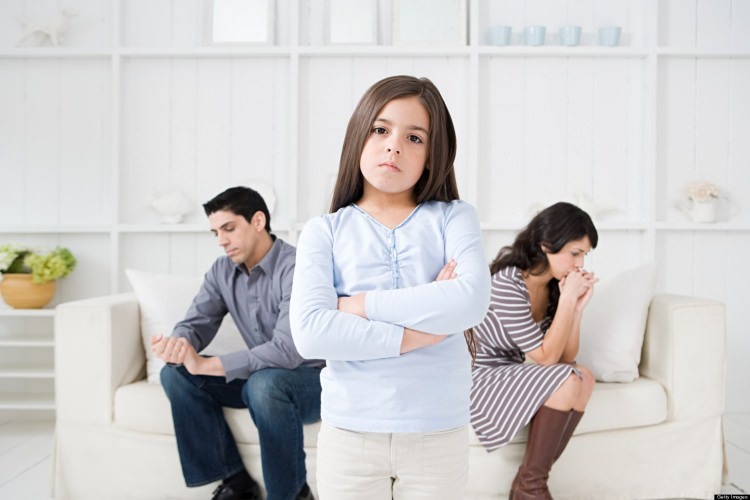 Bagaimana seharusnya anak-anak diperlakukan dalam proses perceraian?
