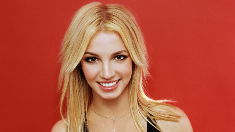 Penyanyi terkenal dunia, Britney Spears, membakar rumahnya! Siapakah Britney Spears?