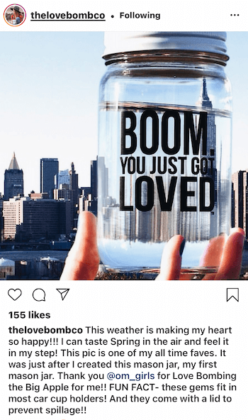 kiriman instagram oleh @thelovebombco menampilkan konten buatan pengguna dari produk mereka yang ditampilkan di kota new york