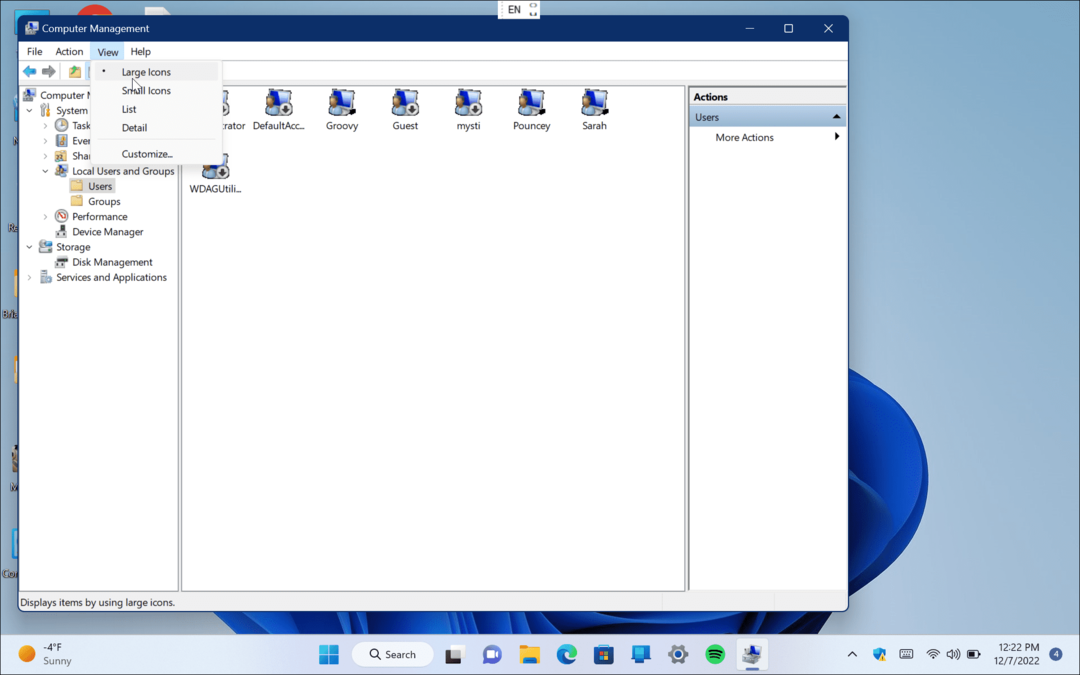 Lihat Semua Akun Pengguna di Windows 11