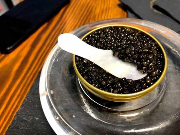 Cara menghapus kaviar ikan