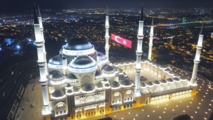 Persiapan terakhir telah selesai di Masjid Çamlıca! Adzan pertama akan dibaca Kamis
