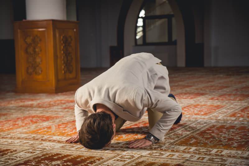 Apa itu kamat, bagaimana saya bisa membawanya dalam doa? Doa kamet dalam pengucapan bahasa Arab