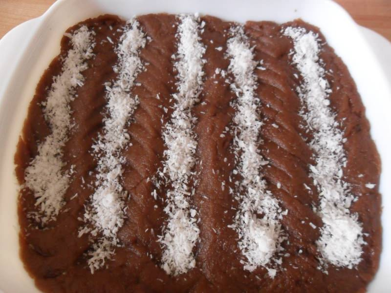 Bagaimana cara membuat halva tepung coklat paling mudah? Halva Tepung Cokelat Rasa Penuh