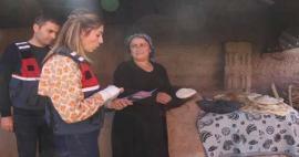 NCO wanita memanggang roti dan menceritakan tentang KADES di Şırnak!