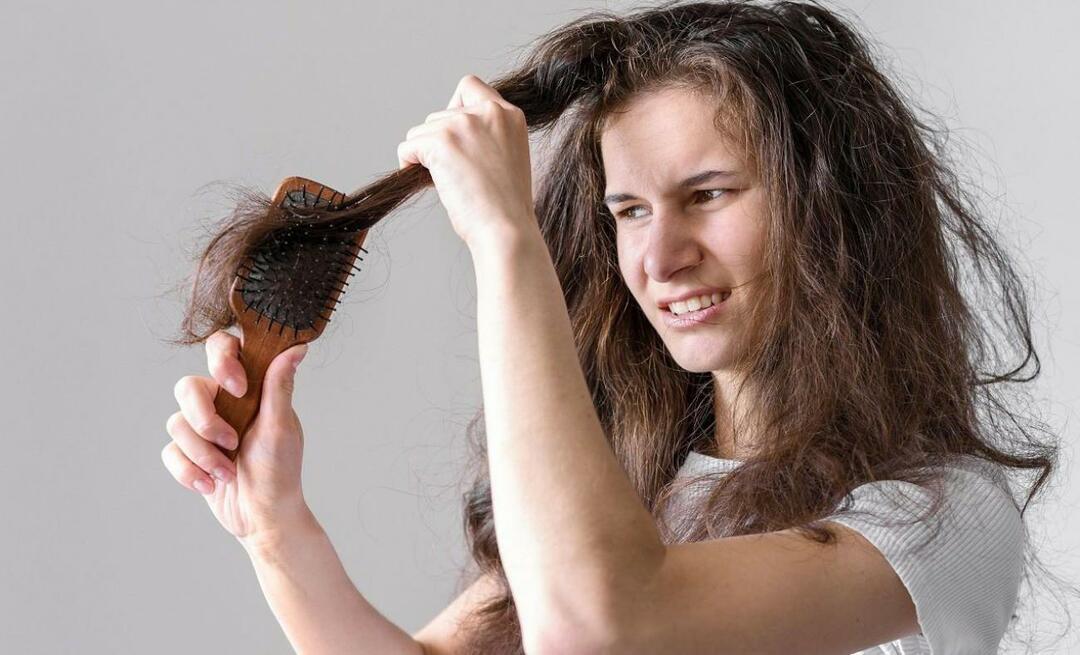 Bagaimana cara mengurai rambut yang kusut dan terasa kusut?