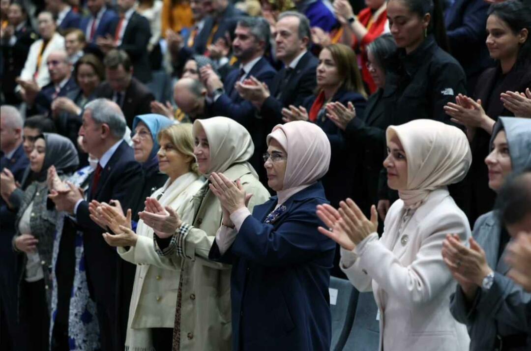 Pesan khusus Ibu Negara Erdoğan untuk Hari Internasional Penghapusan Kekerasan Terhadap Perempuan!