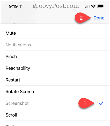 Ketuk opsi Screenshot untuk menambahkan ke menu AssistiveTouch