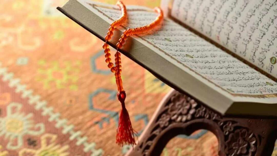 Bisakah wanita haid dan nifas menyentuh Al-Qur'an?