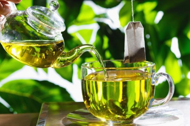 Manfaat minum teh hijau saat perut kosong