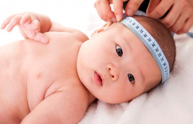 Cara mengukur lingkar kepala bayi