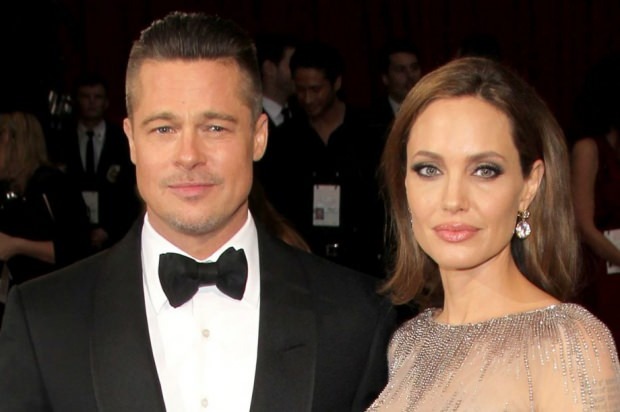 Angelina Jolie dan Brad Pitt berhadapan