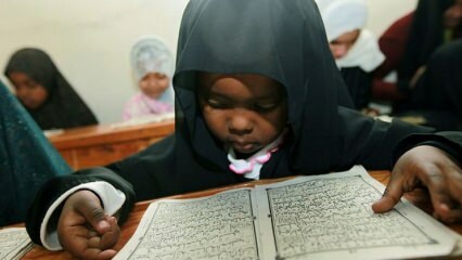 Bagaimana Quran diajarkan kepada anak-anak?