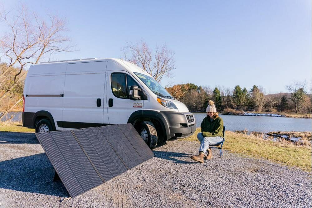 bluetti-pv350-solar-panel