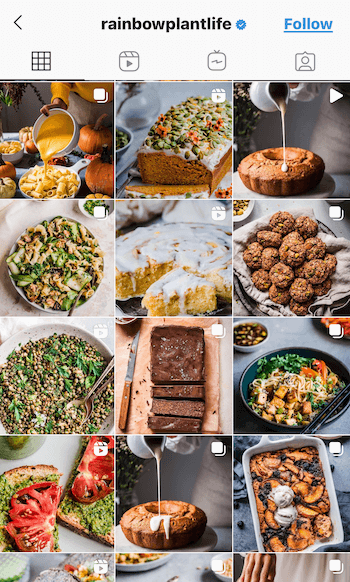 contoh tangkapan layar dari umpan instagram @rainbowplantlife yang menampilkan makanan vegan mereka yang ditampilkan dengan warna yang dalam dan kaya