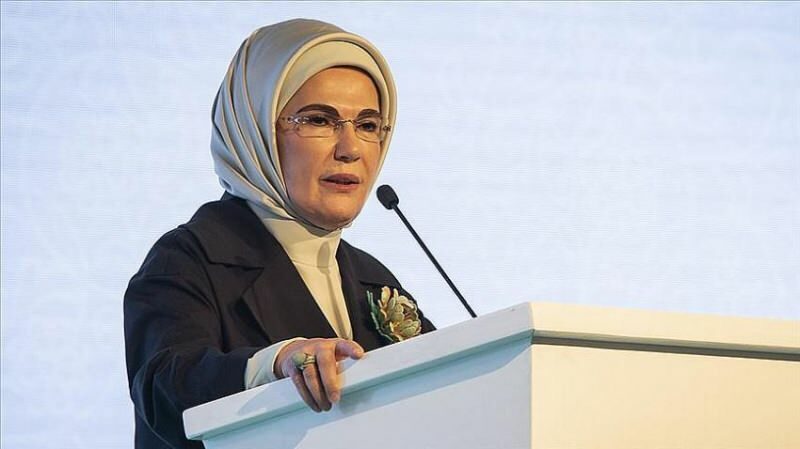 Ibu Negara Erdogan mengkritik beberapa serial televisi: Jangan biarkan pengganggu digambarkan sebagai panutan!